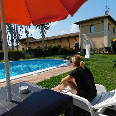 Hotel Villaggio Le Stelline Montefalco Esterno foto